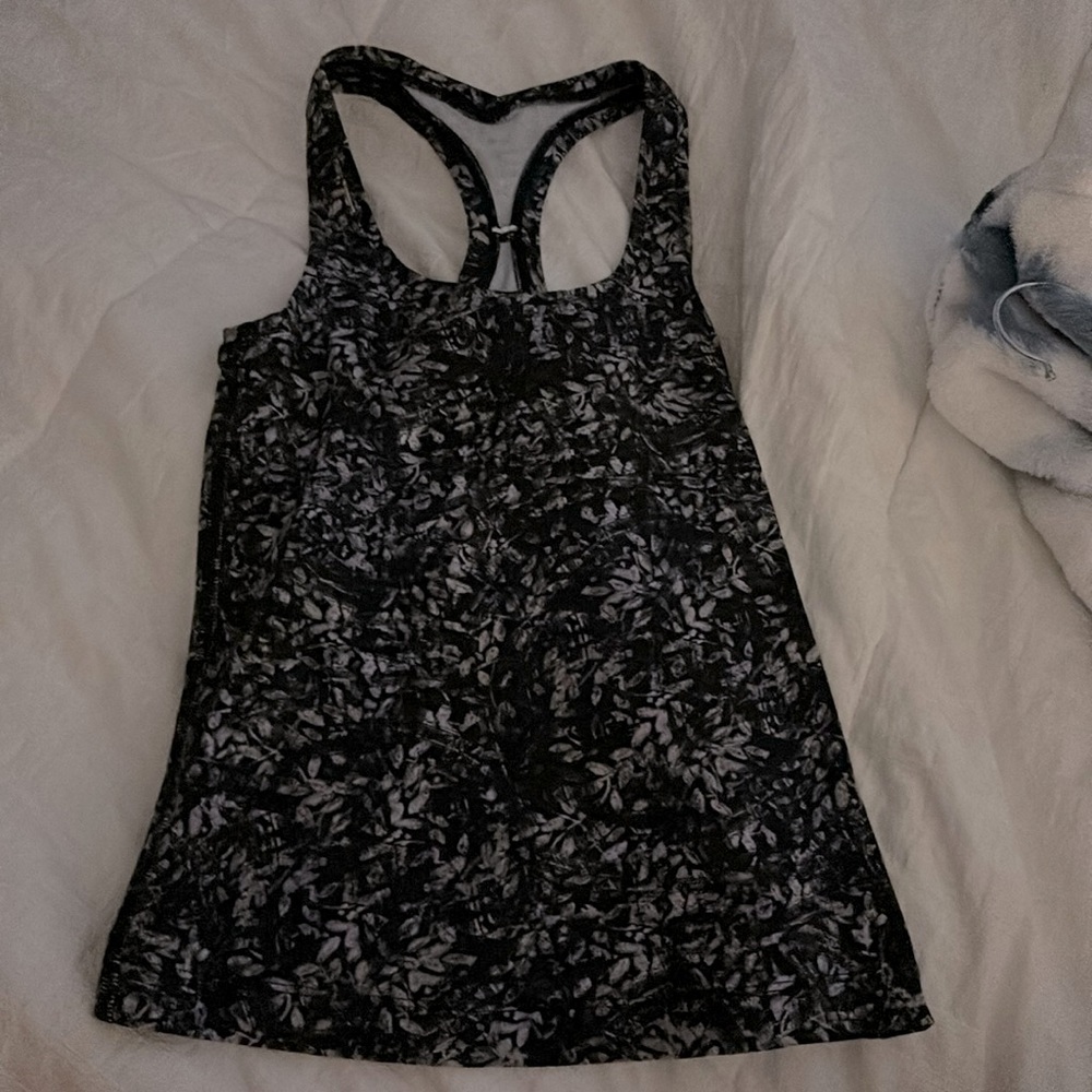 NWOT Lululemon Black White and Gray Tank